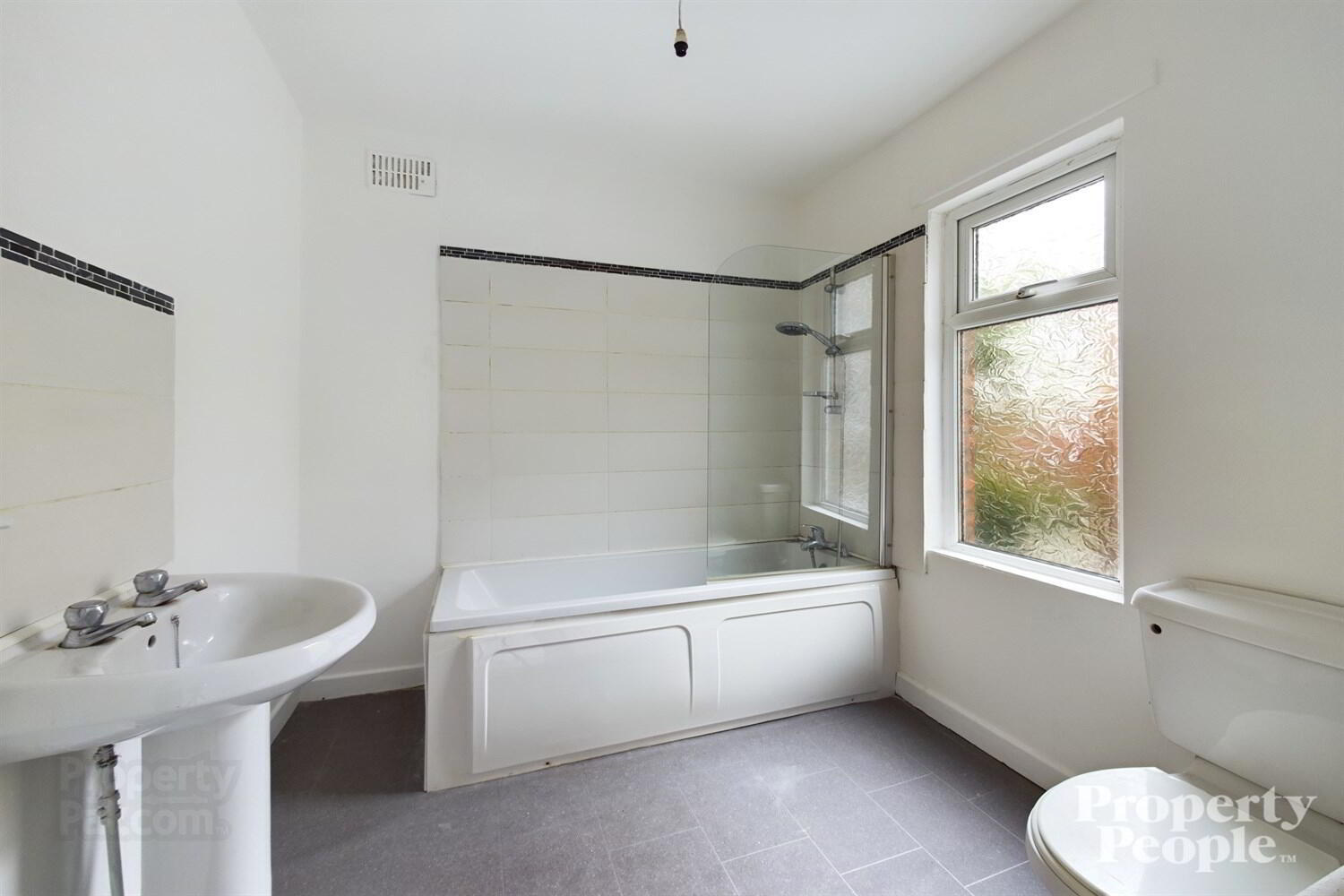 24 Manor Street 14 of 23