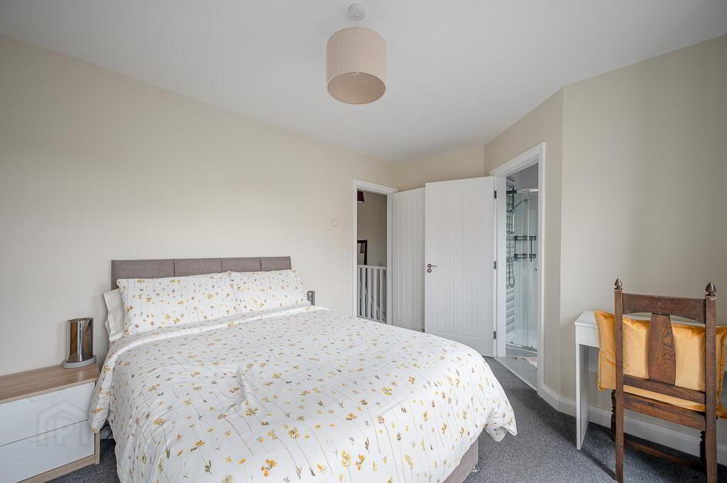 14 Wandsworth Court 16 of 24