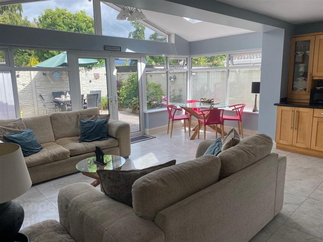 15 Brooke Avenue 6 of 20