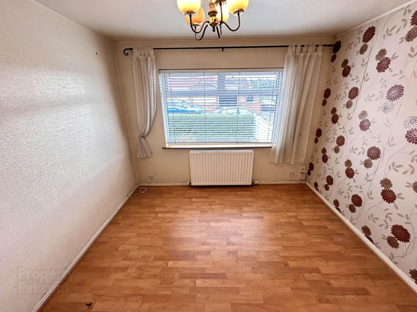 9 Stockmans Crescent 5 of 27