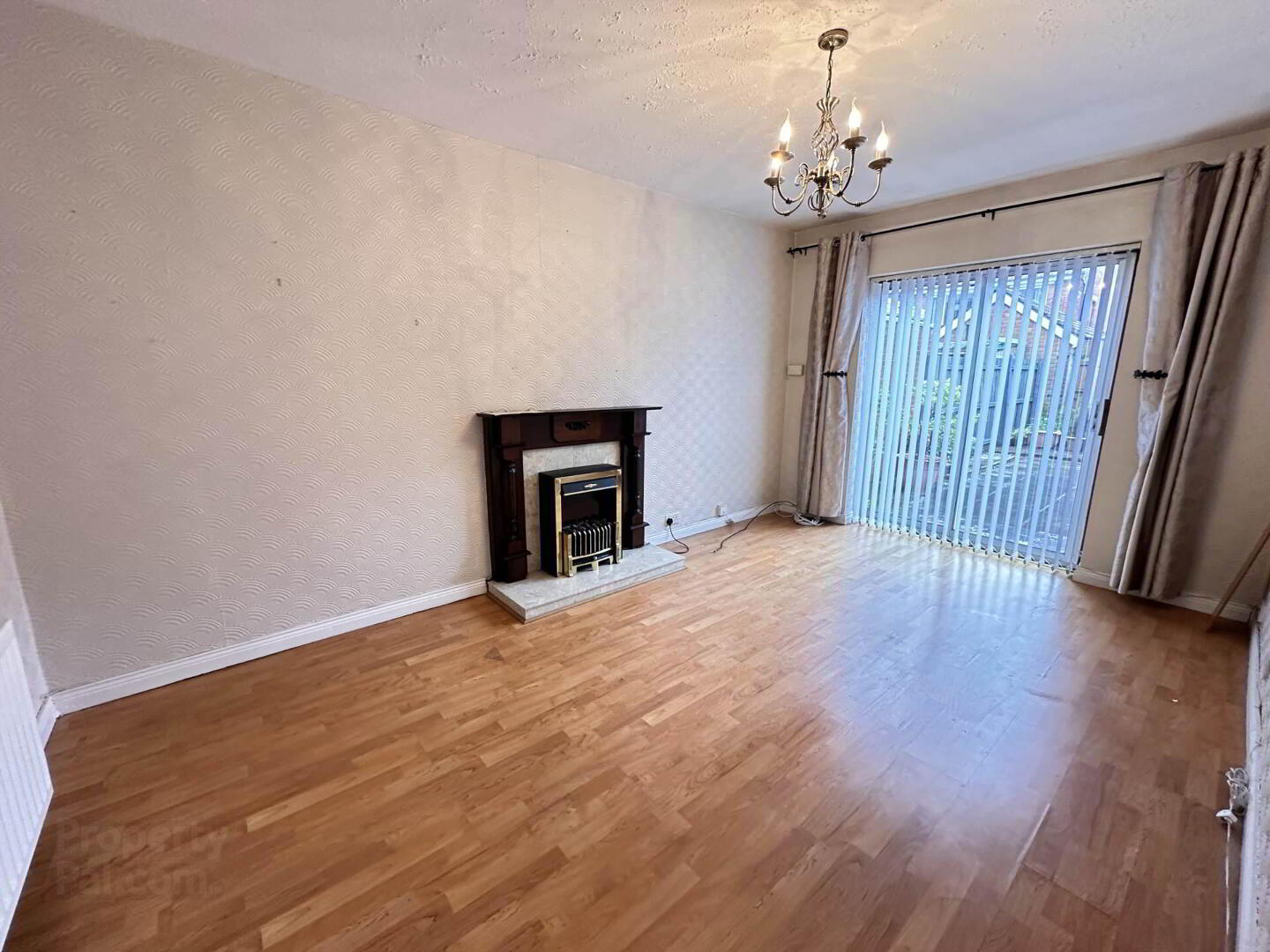 9 Stockmans Crescent 6 of 27