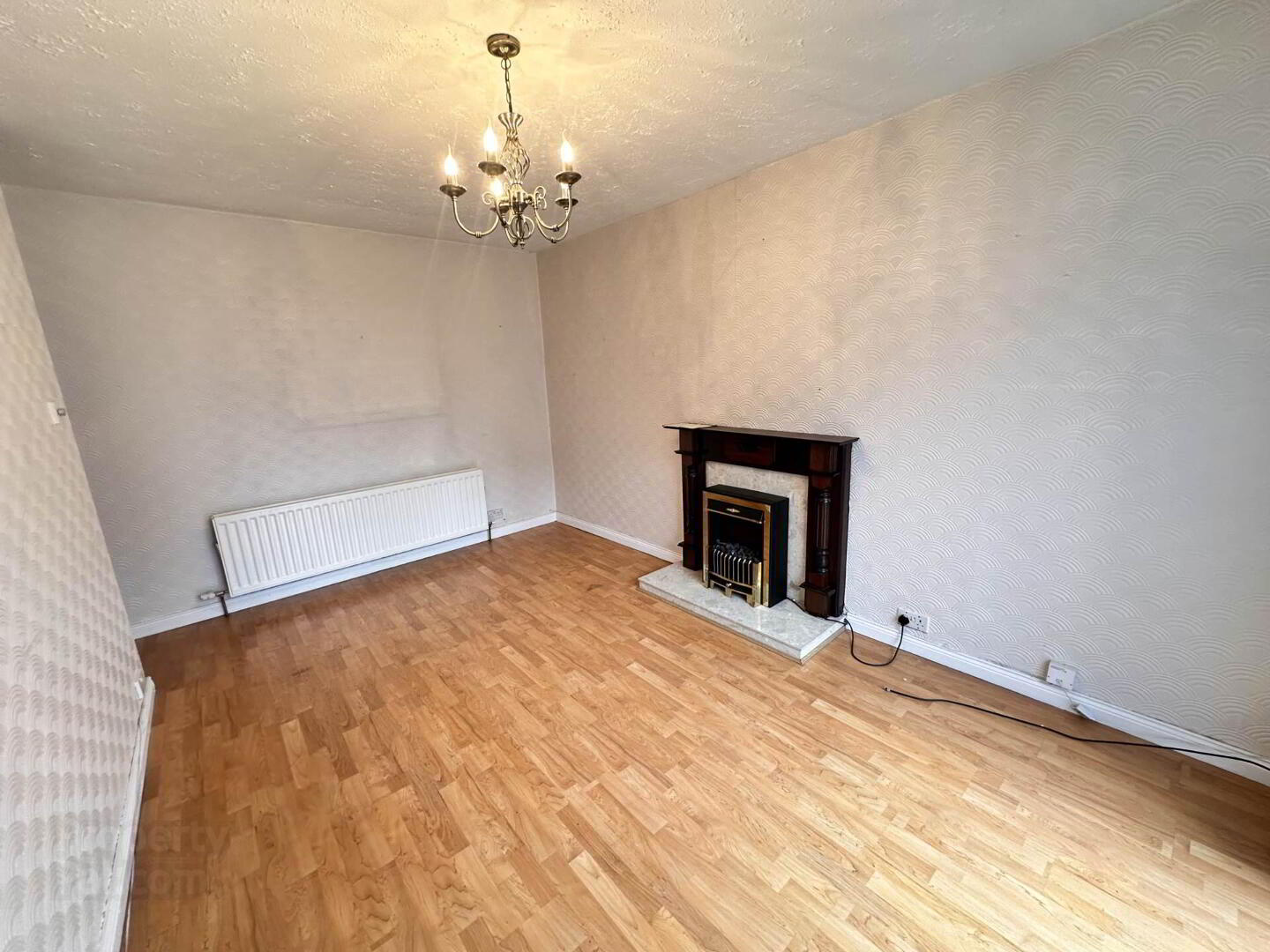 9 Stockmans Crescent 7 of 27
