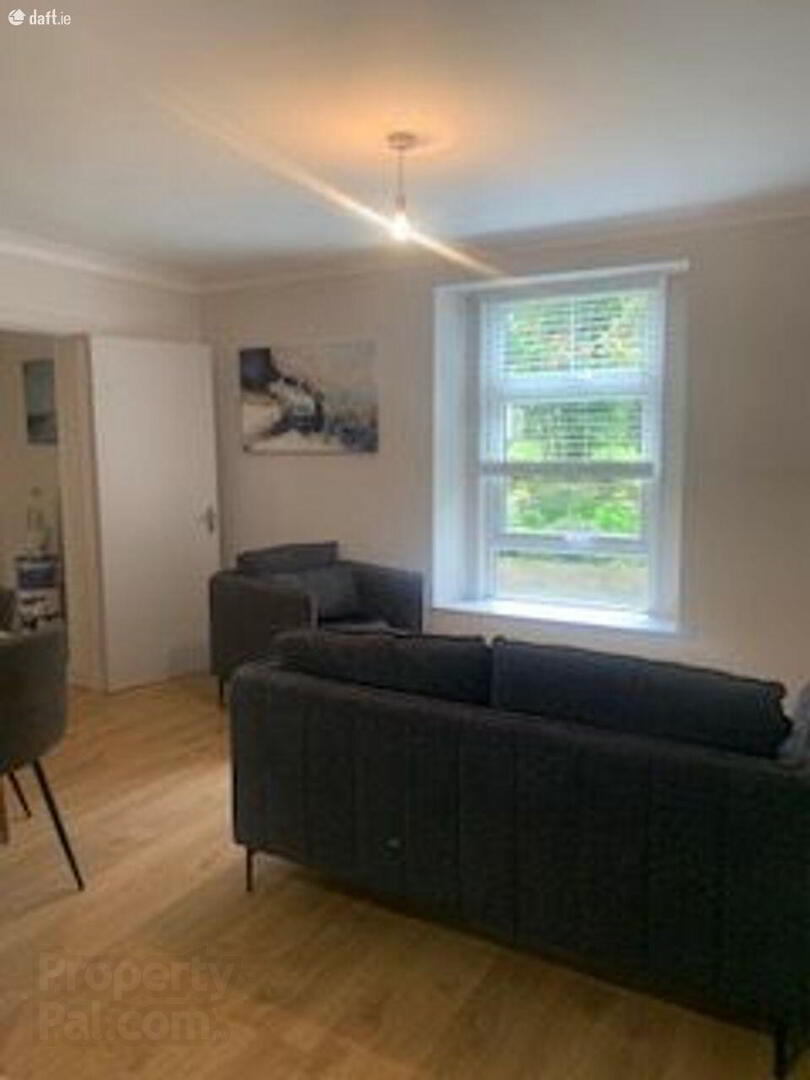 Apartment 4 Woodville Lodge 93 Belmont Avenue 6 of 17