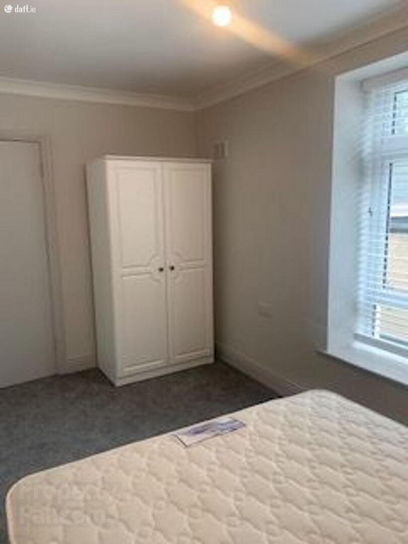 Apartment 4 Woodville Lodge 93 Belmont Avenue 10 of 17