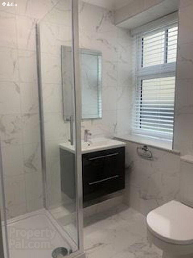 Apartment 4 Woodville Lodge 93 Belmont Avenue 14 of 17