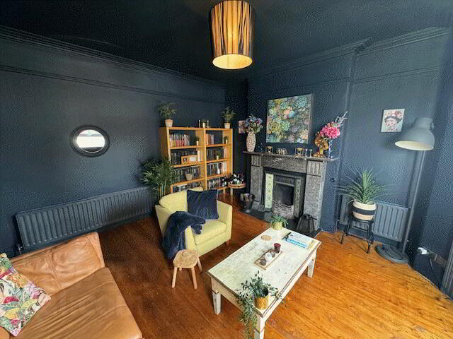 7 Kings Road 6 of 34
