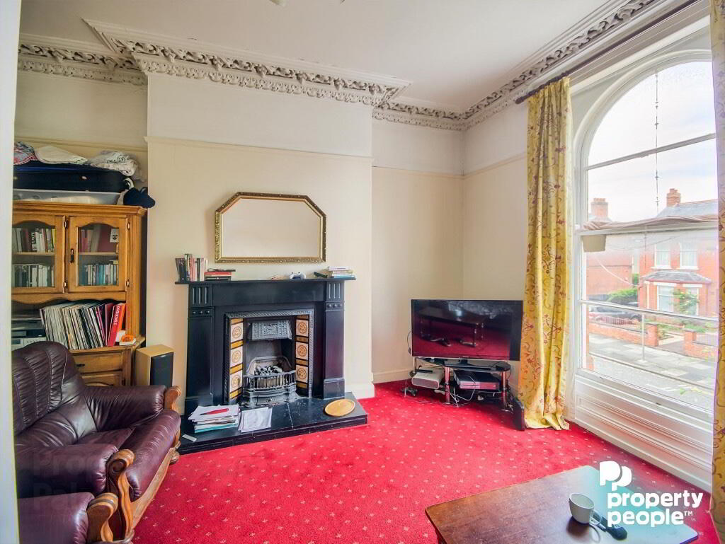 Flat 2, 19 Rugby Road