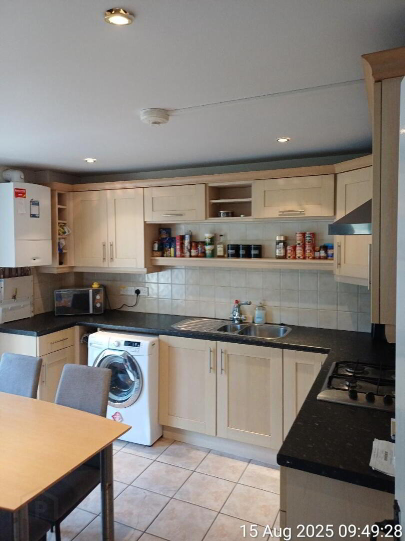 2 Lorne Street 4 of 11