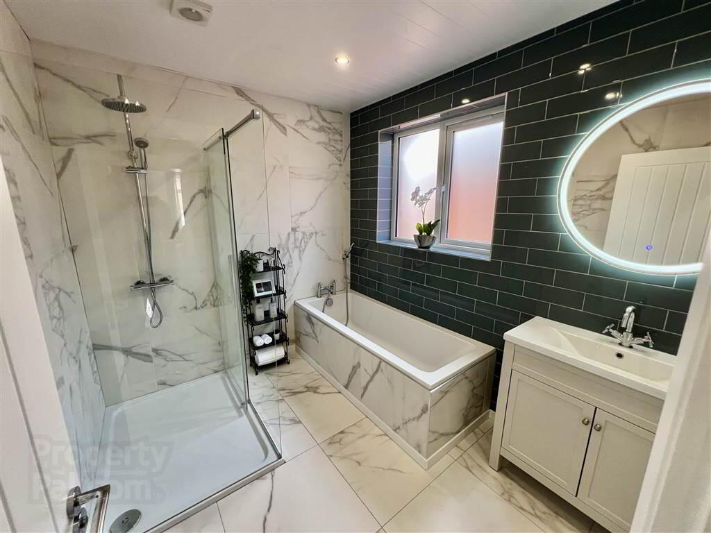 64 Dromore Street 12 of 17