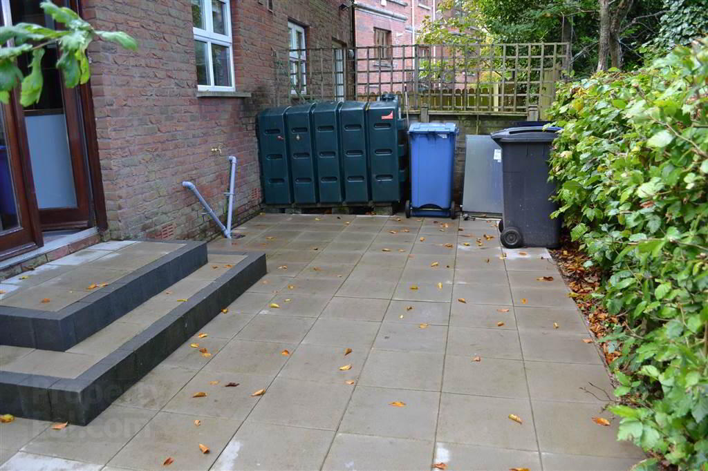 3 Moyallen Gardens, 25 Annadale Avenue 8 of 8