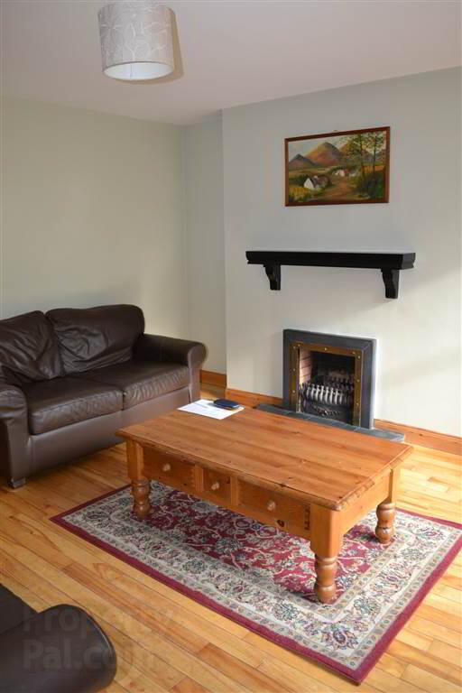 3 Moyallen Gardens, 25 Annadale Avenue 7 of 8
