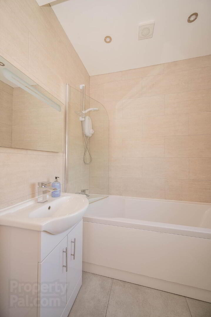 18 Kinedar Crescent 20 of 27
