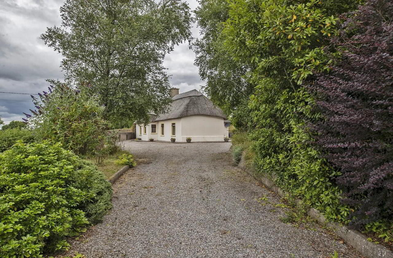 St Jude Thatch Cottage 27 of 34