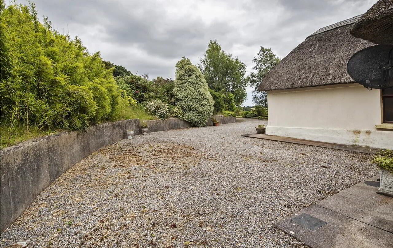 St Jude Thatch Cottage 28 of 34