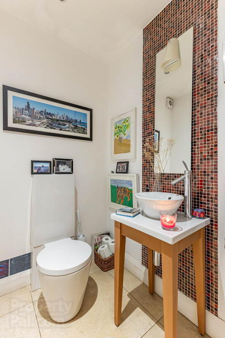 102 Comber Road 19 of 36