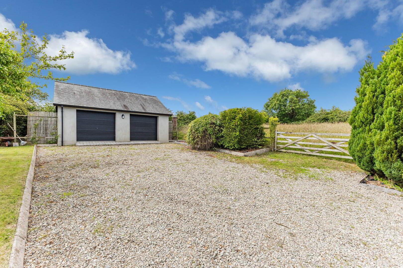 102 Comber Road 31 of 36