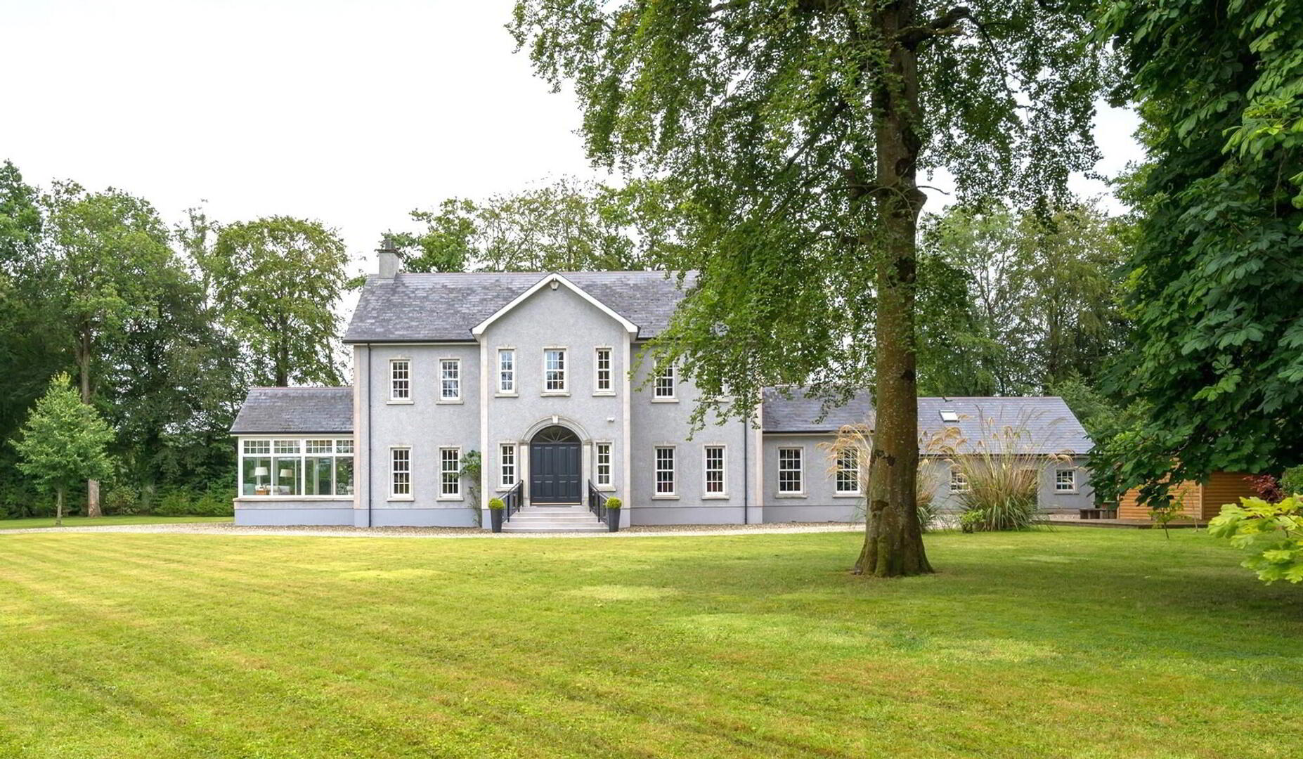 Gardenvale Manor, 60 Knockmore Road