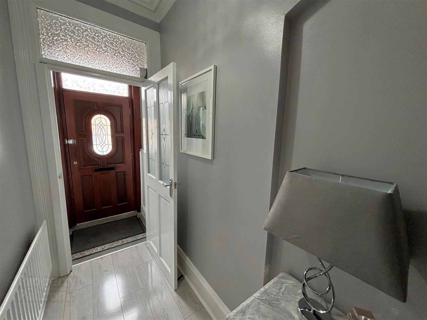 254 Cliftonville Road 4 of 32