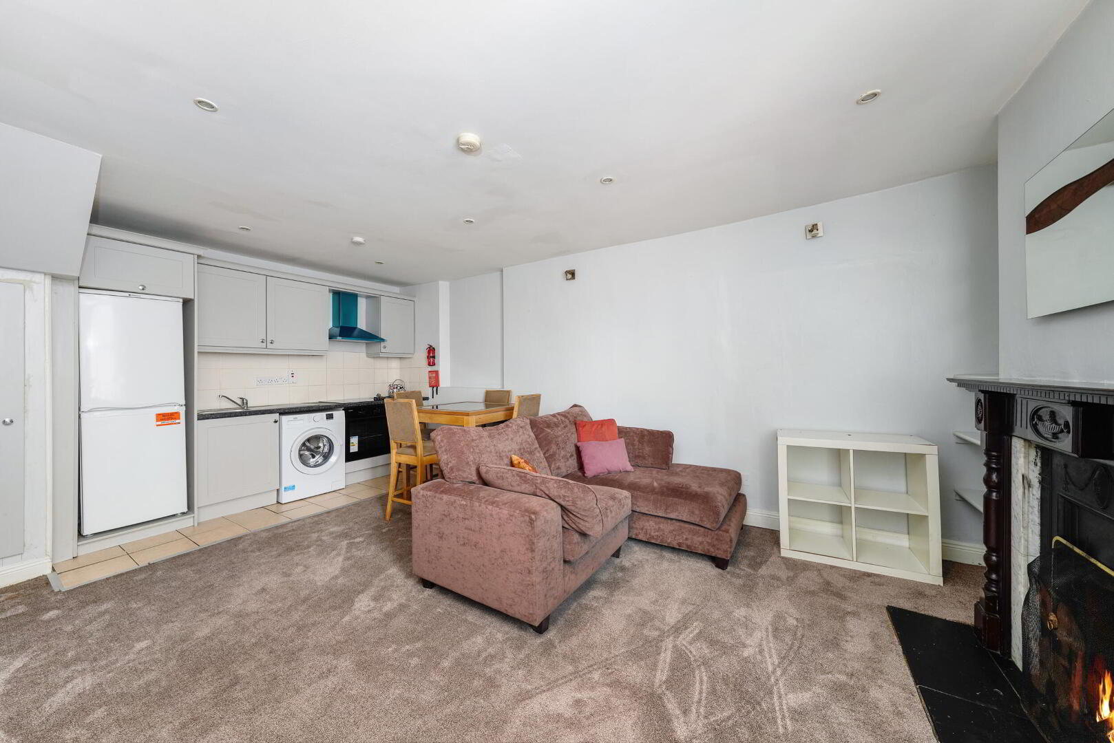 10 Yield 6%, 27 Fontenoy Street 8 of 43