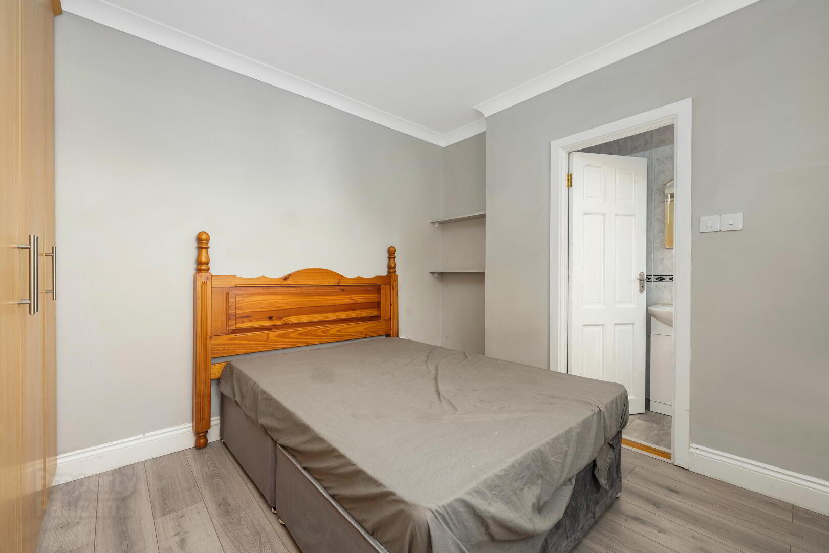 10 Yield 6%, 27 Fontenoy Street 40 of 43