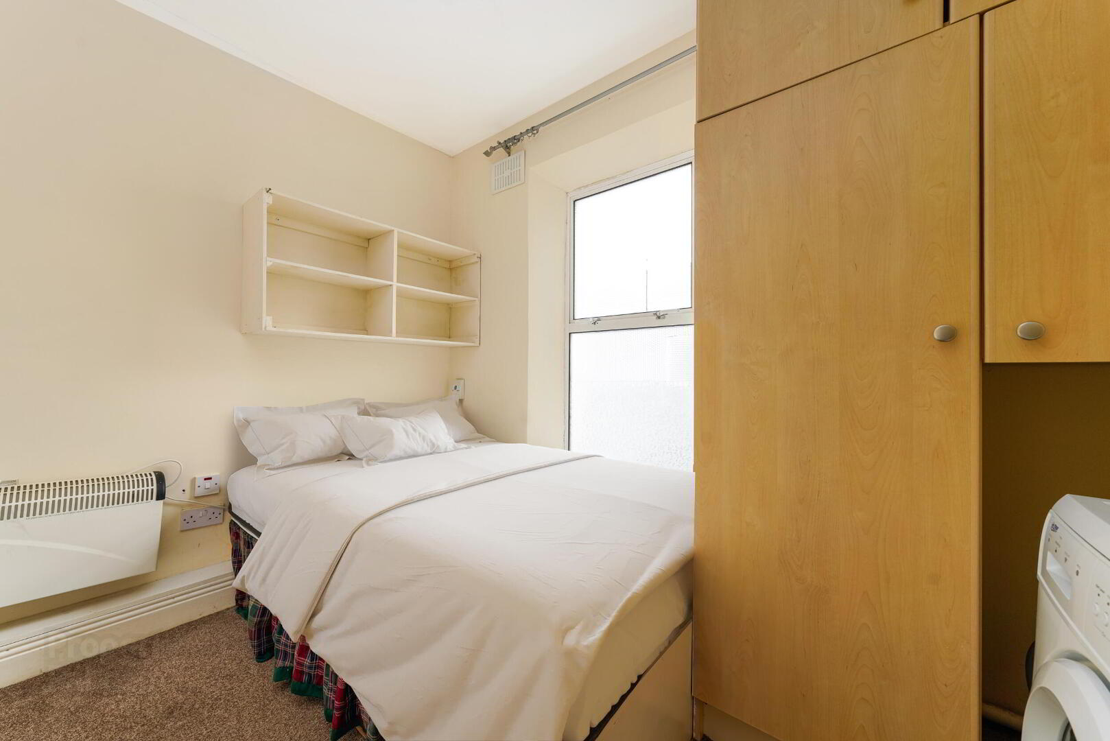 10 Yield 6%, 27 Fontenoy Street 21 of 43