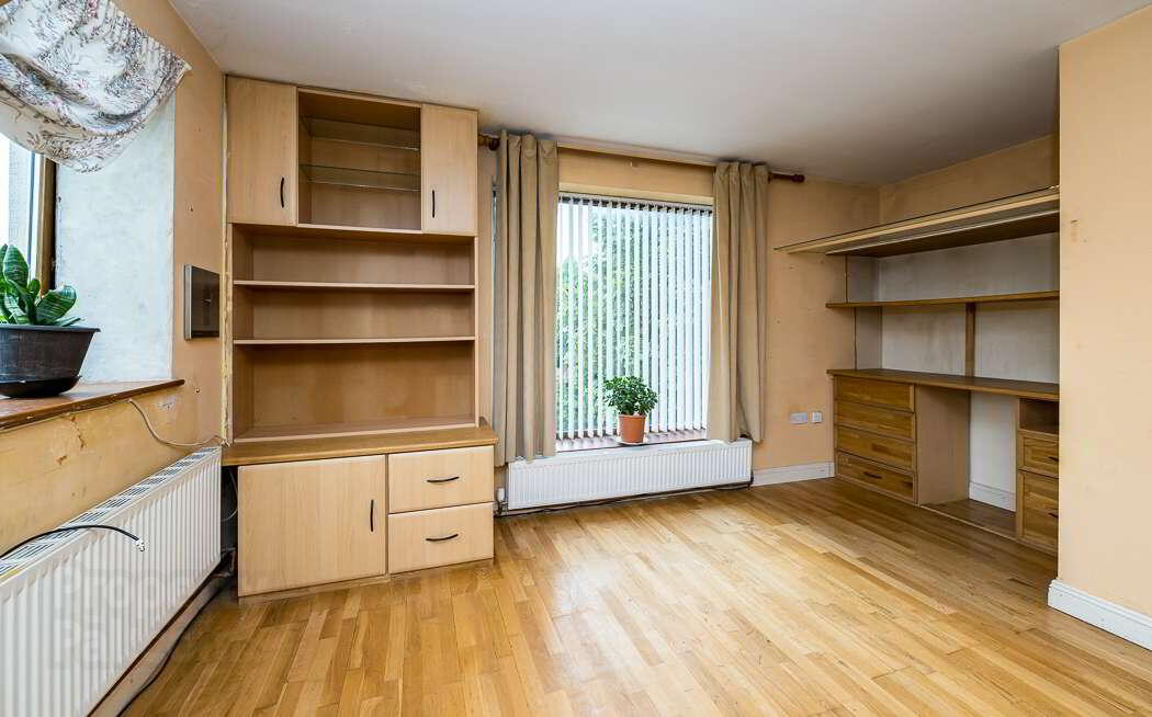 Apartment 1 Chestnut Square 9 of 14