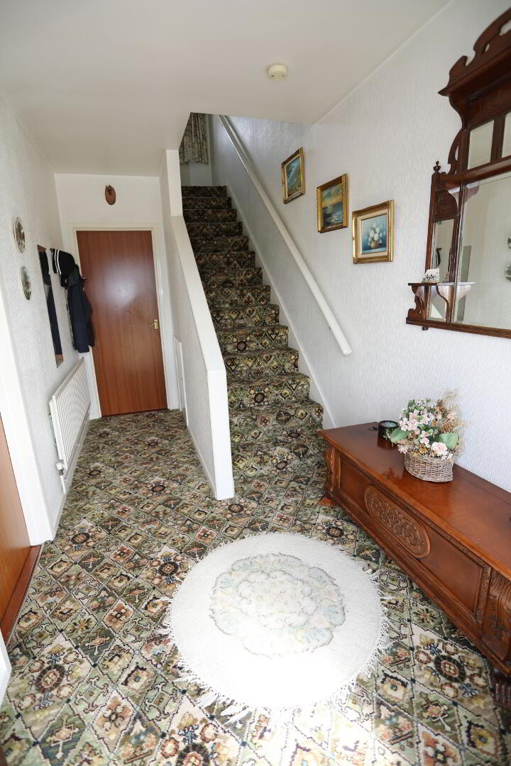 487 Beechview Gardens 5 of 10