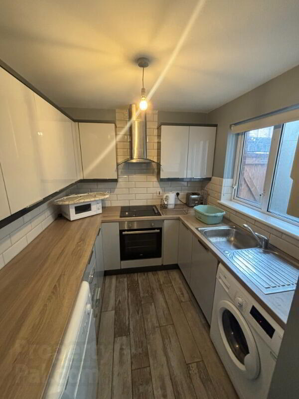 86 Edinburgh Street 3 of 10