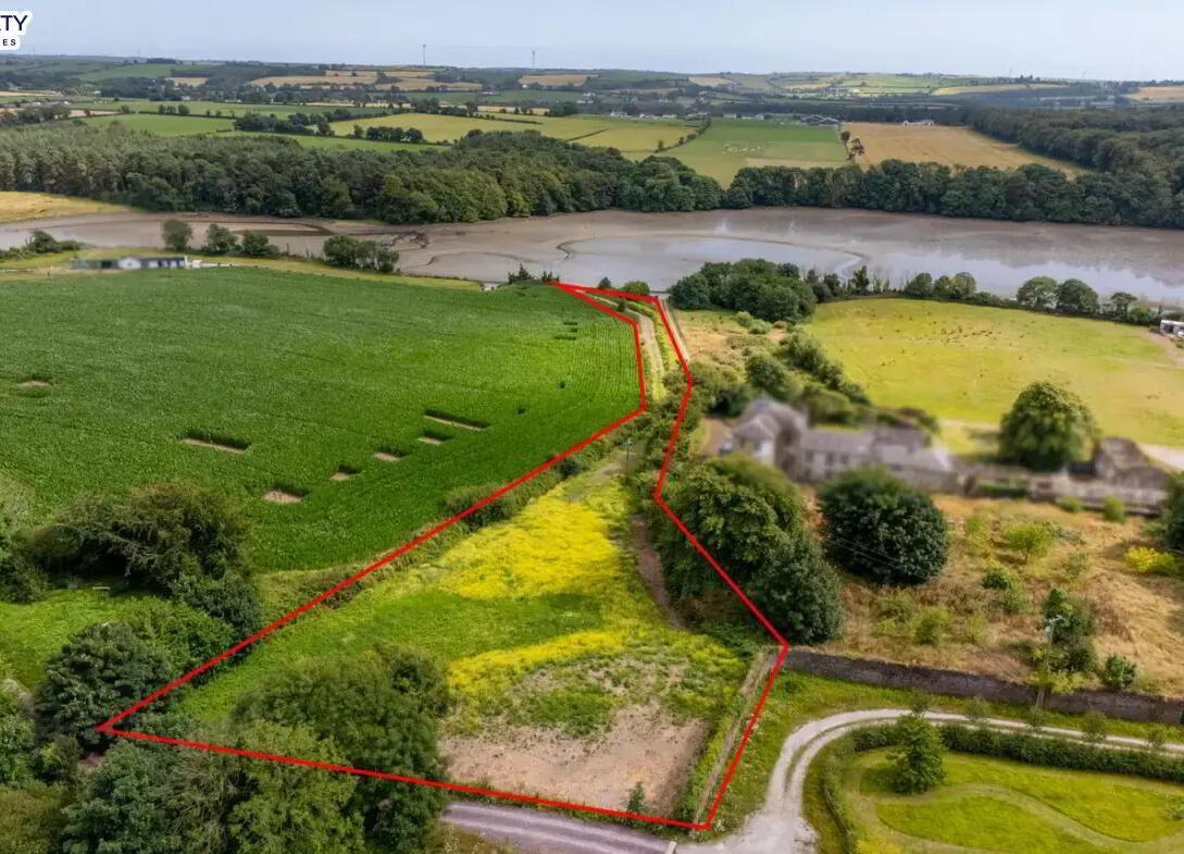 Approx, 1 Acre Site At Jamesbrook