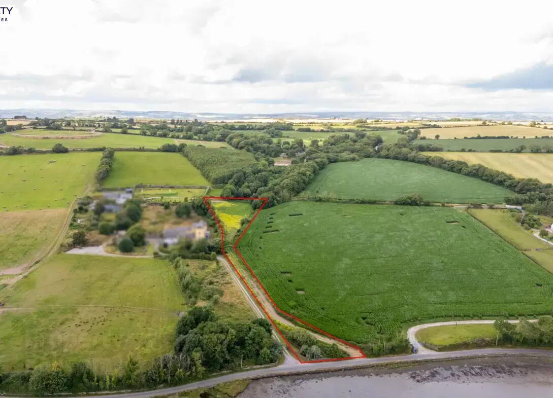 Approx, 1 Acre Site At Jamesbrook