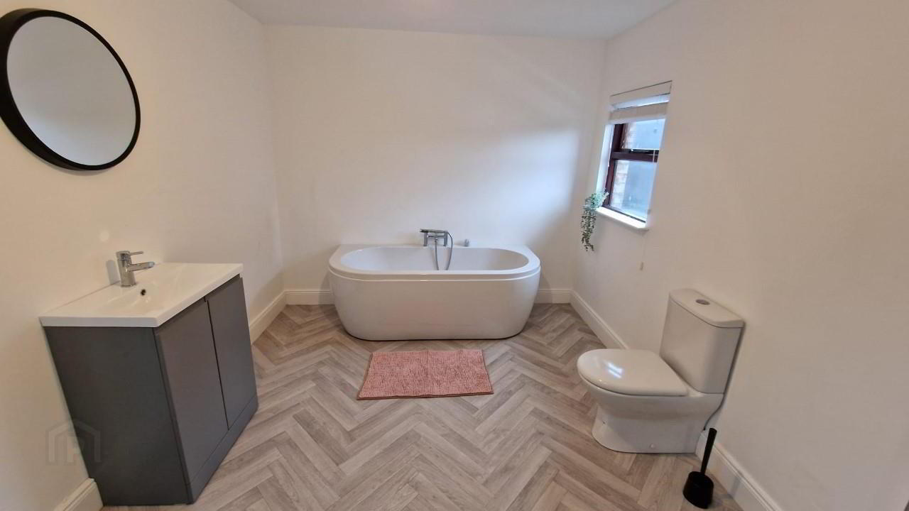 Room 1, 265 Woodstock Road 9 of 9
