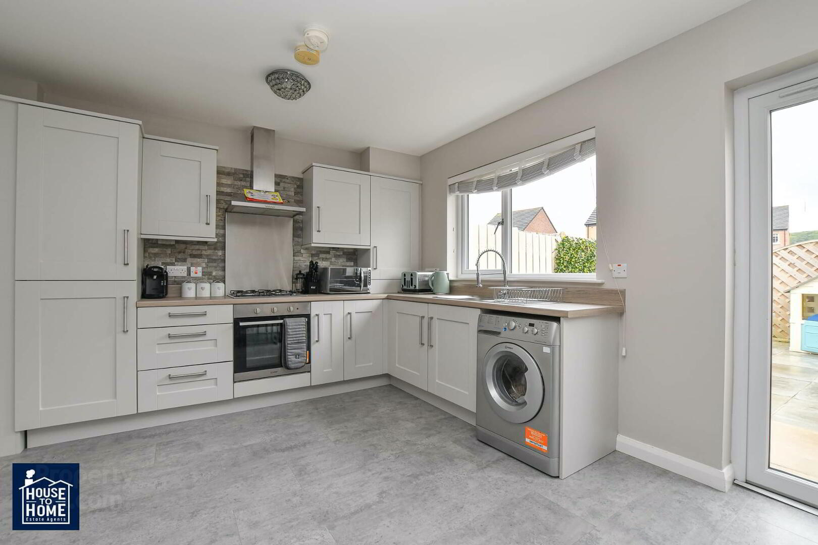4 Emersons Close 7 of 29