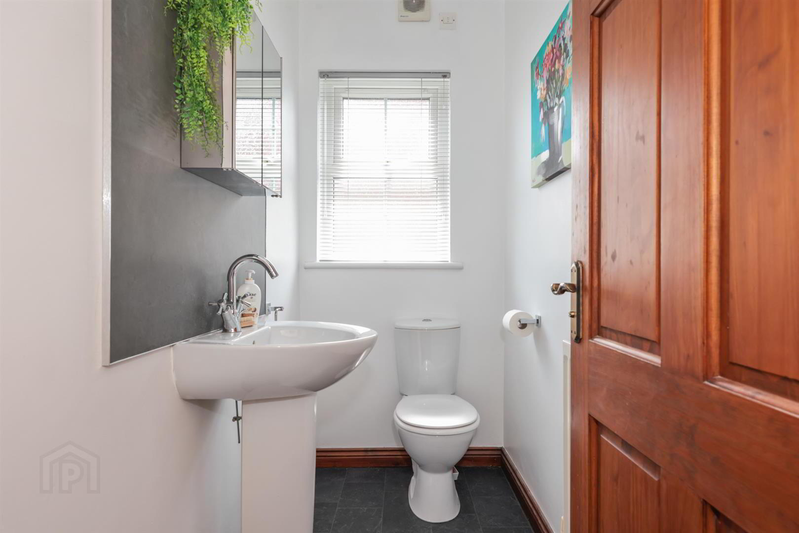 2 Strangford Avenue 6 of 38