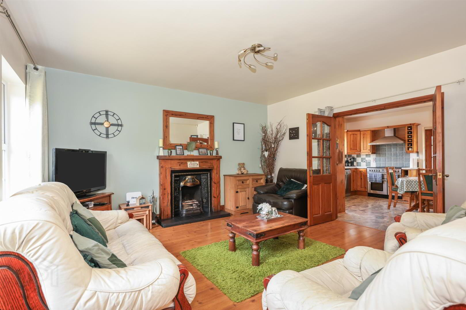 2 Strangford Avenue 7 of 38
