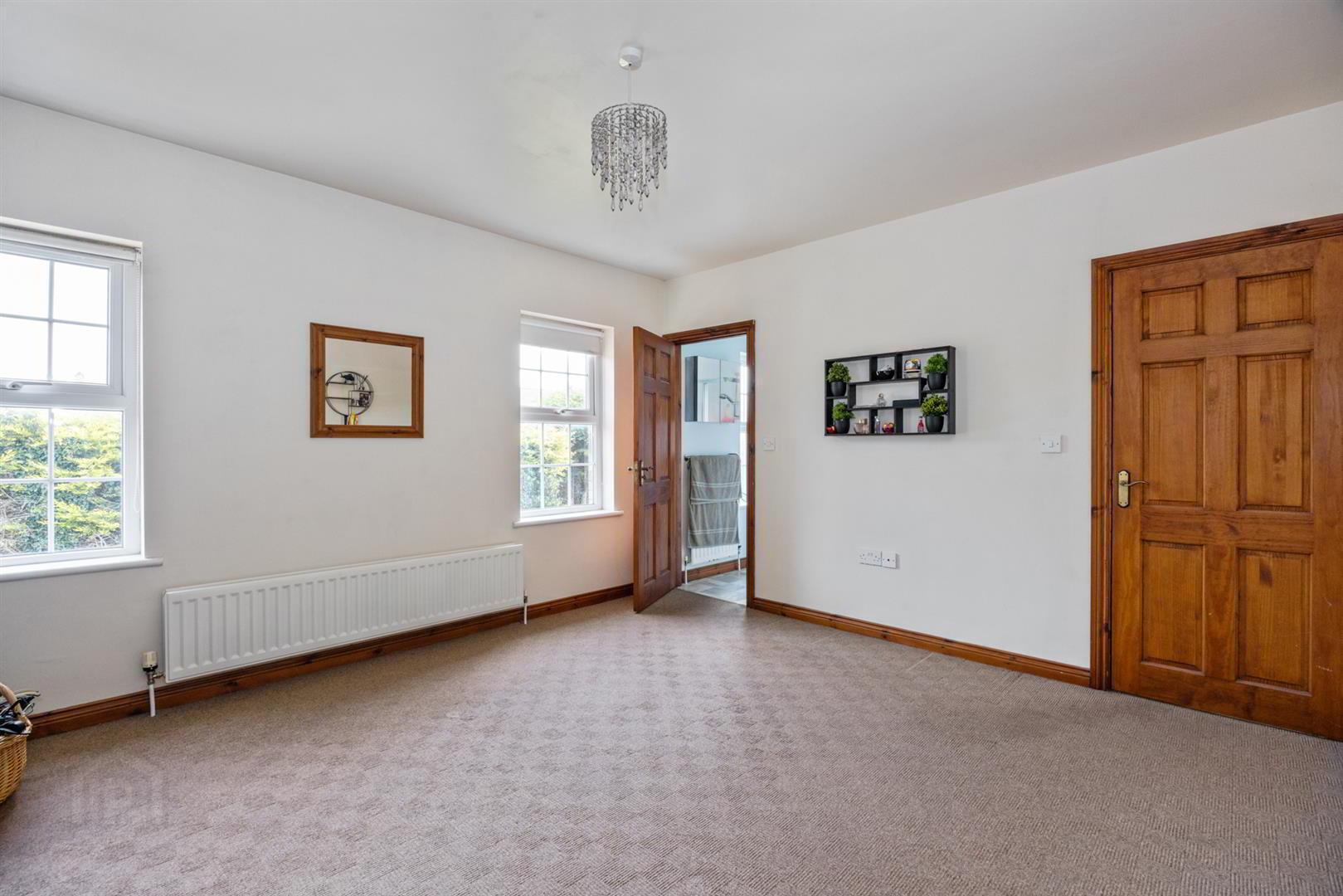 2 Strangford Avenue 20 of 38