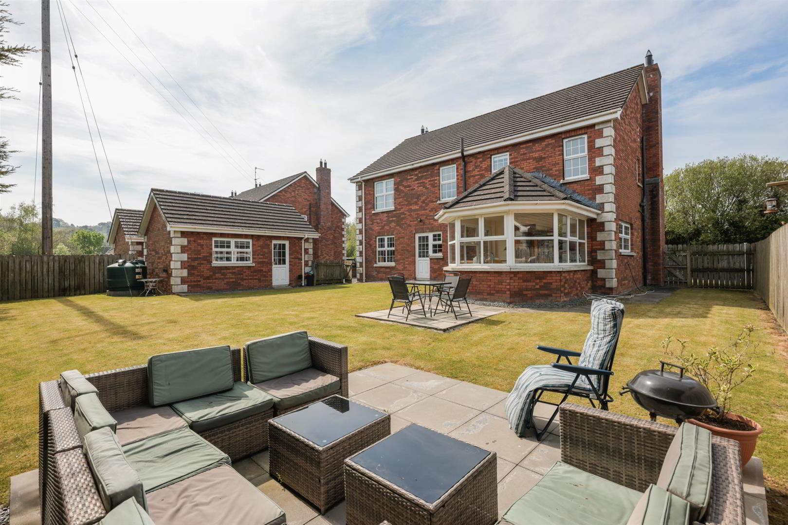 2 Strangford Avenue 33 of 38