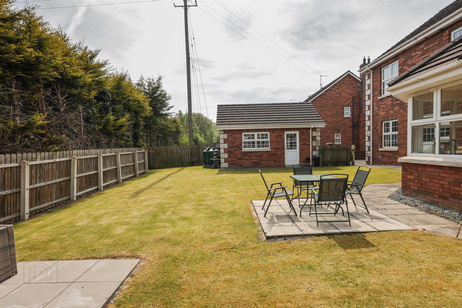 2 Strangford Avenue 34 of 38