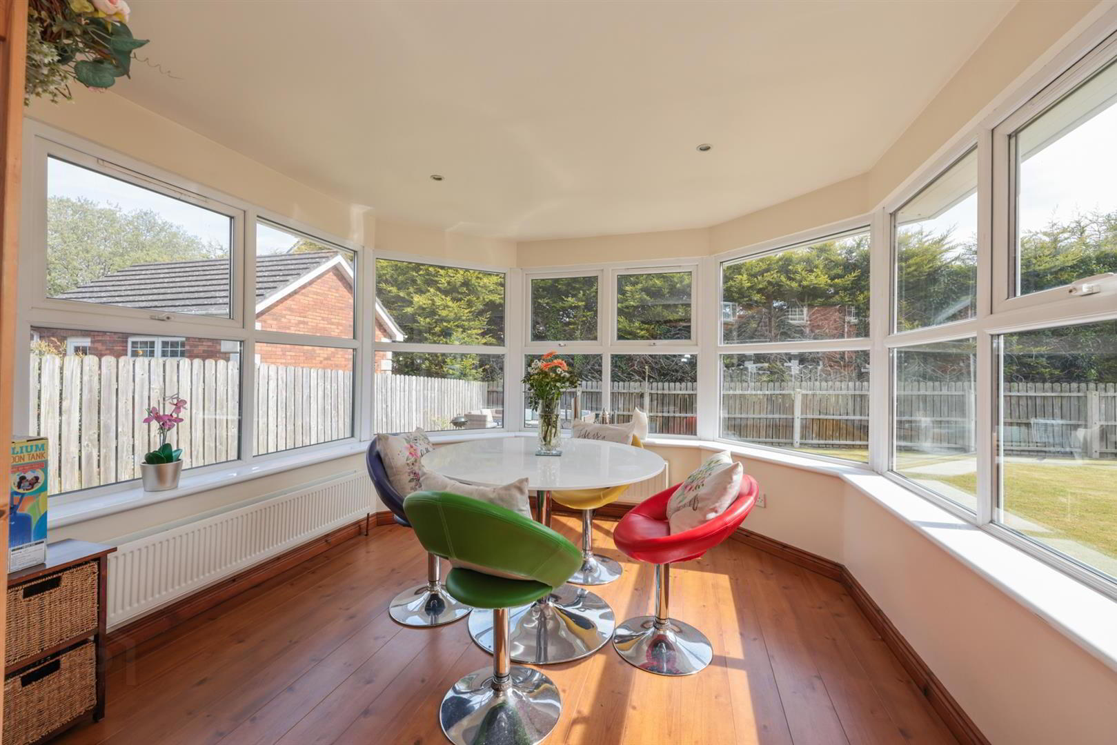 2 Strangford Avenue 13 of 38