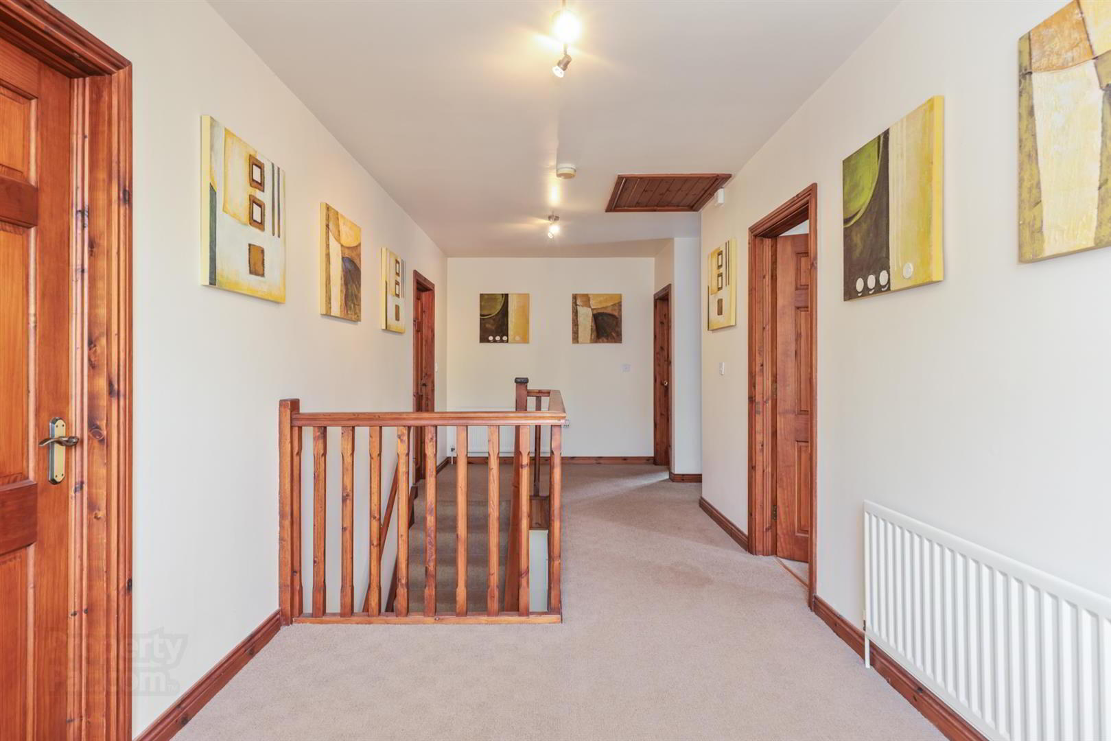 2 Strangford Avenue 18 of 38