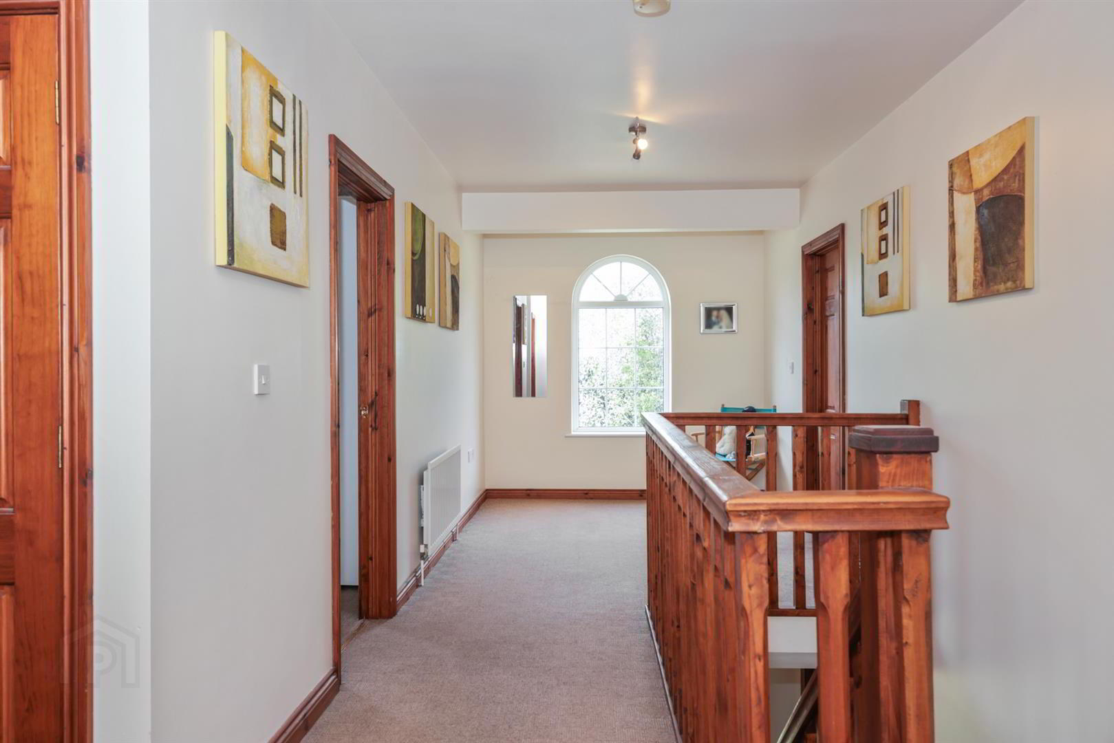 2 Strangford Avenue 19 of 38