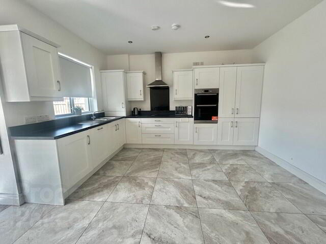 38 Beech Hill View 8 of 16