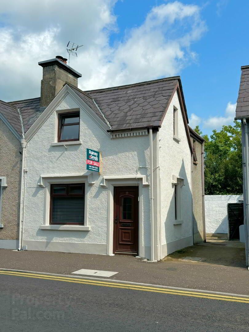 19 Fenaghy Road