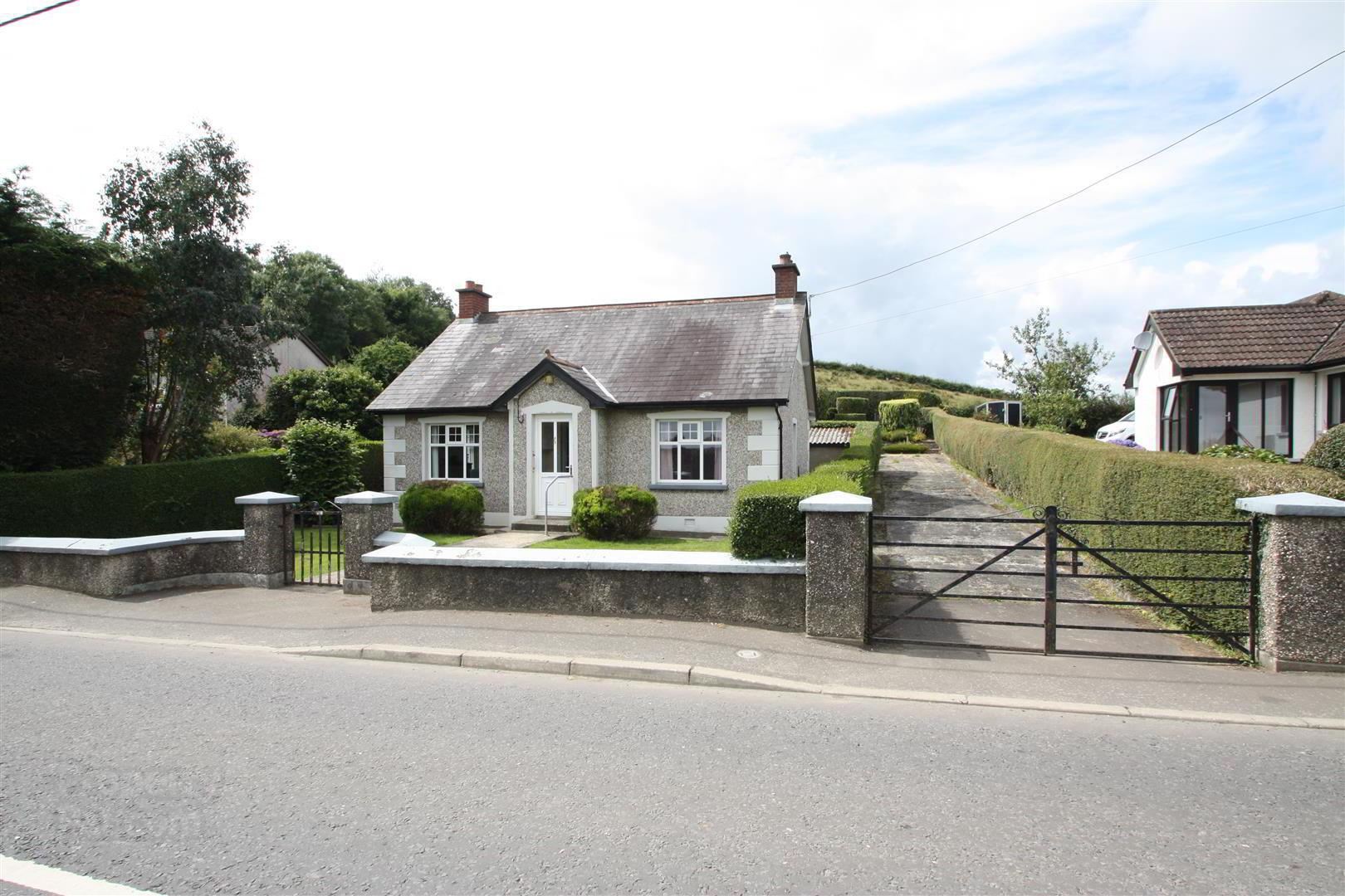 15 Carrickmannon Road