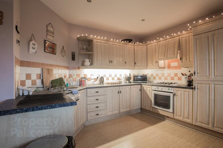 8 Glenmore Place 6 of 9