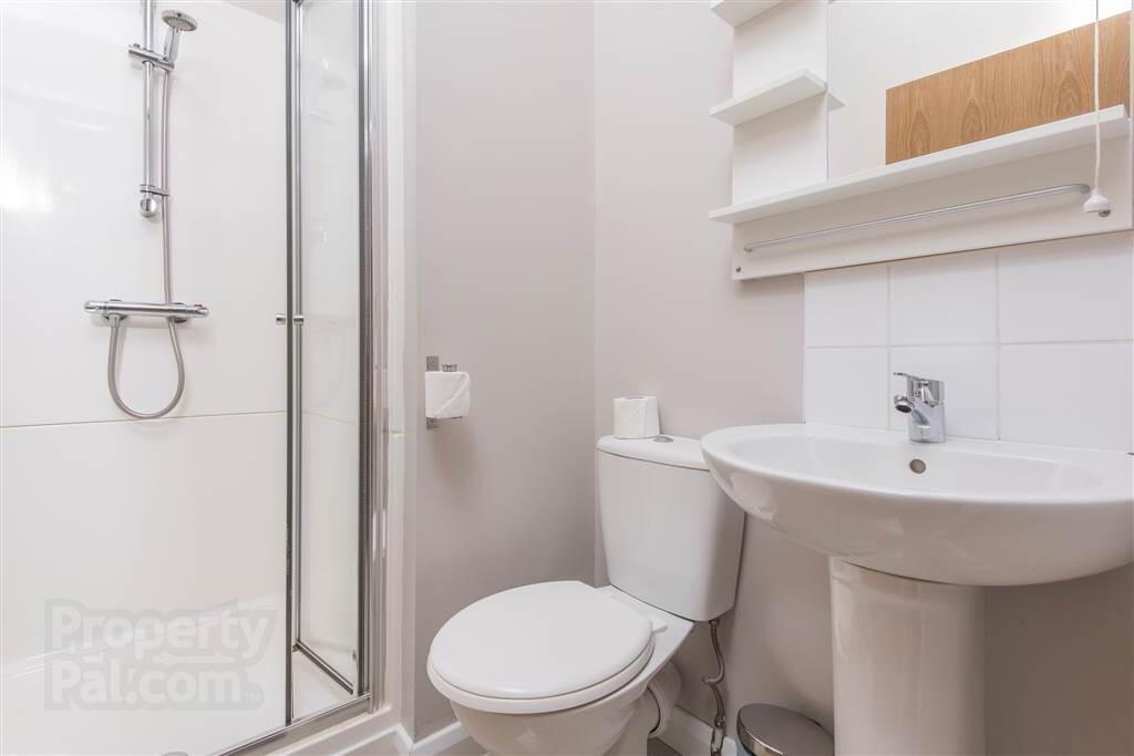Flat 4, 78 Fitzroy Avenue 8 of 10