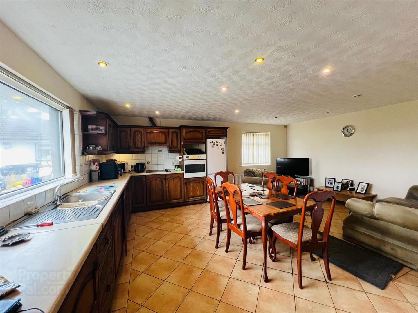 10 Highmoor Road 7 of 14