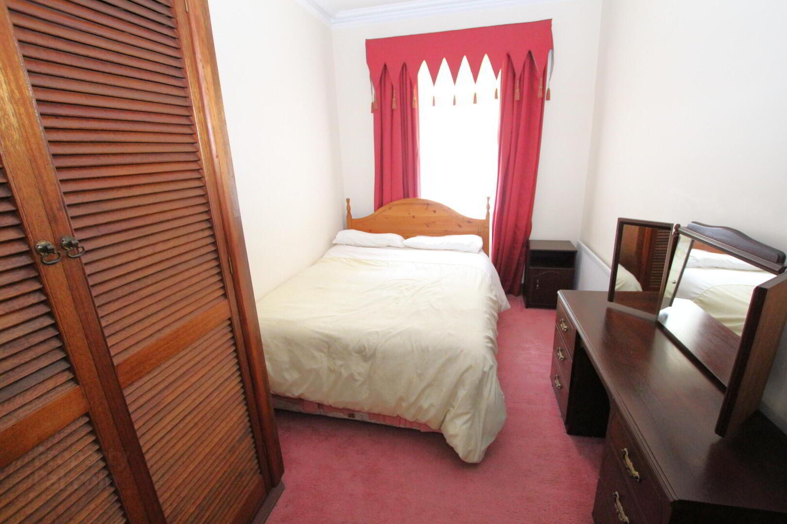 Moss Cottage, 61 Annesborough Road 9 of 28