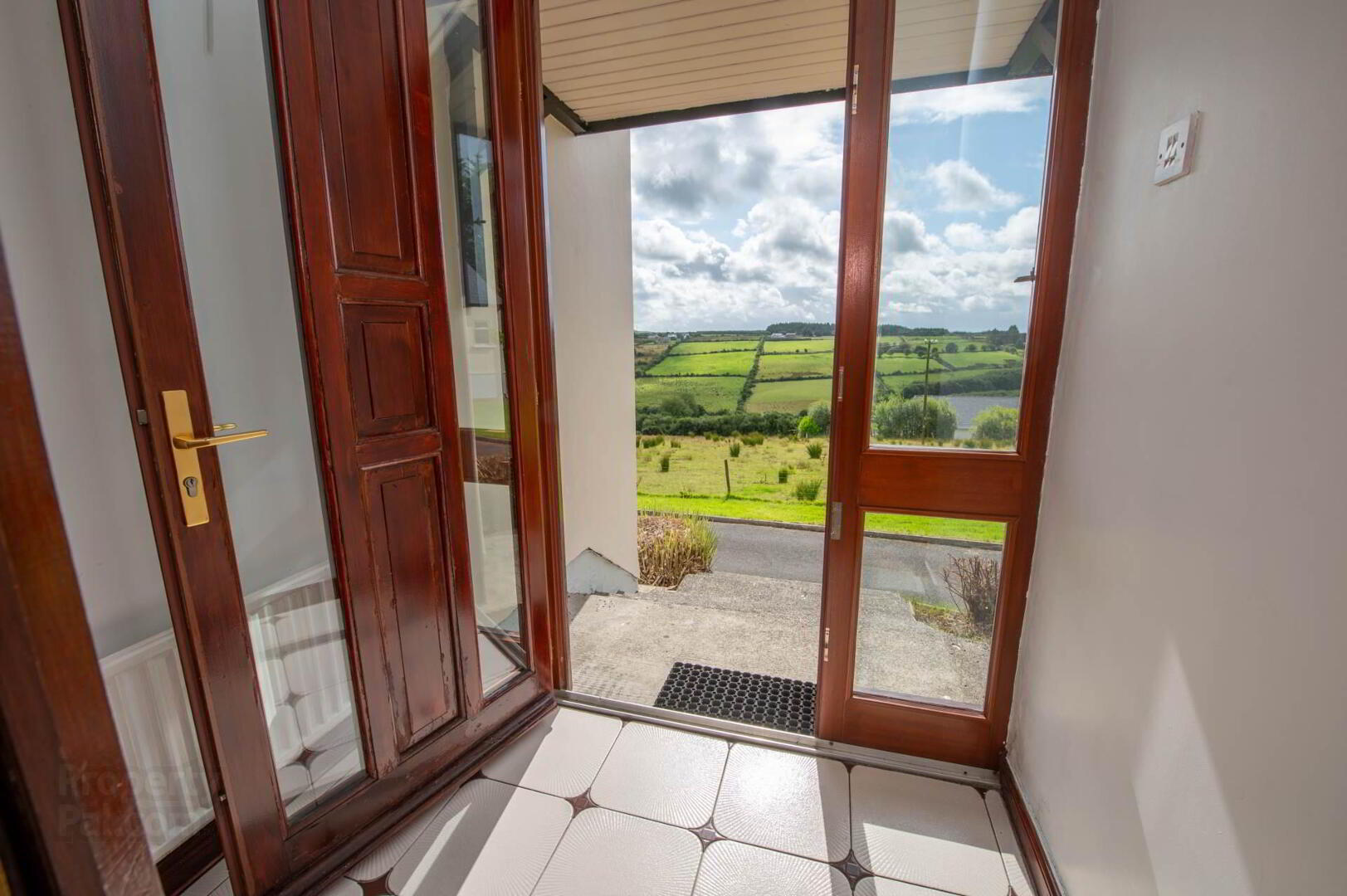 Hill Top House 4 of 61