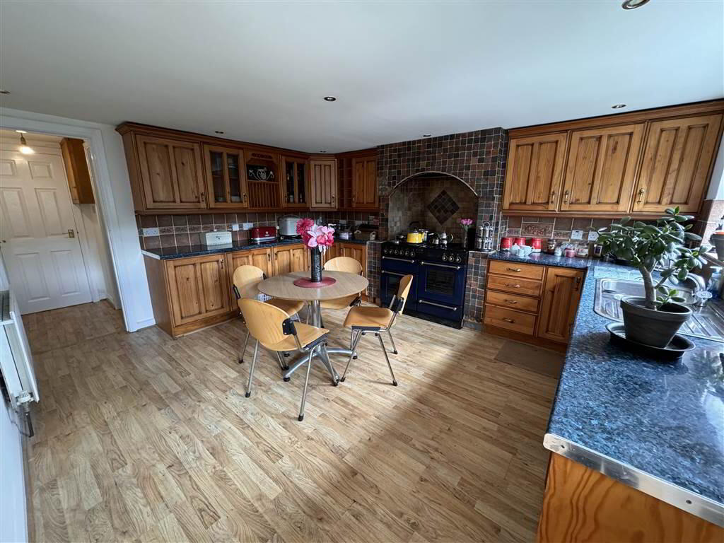 7 Hannahstown Hill 6 of 13