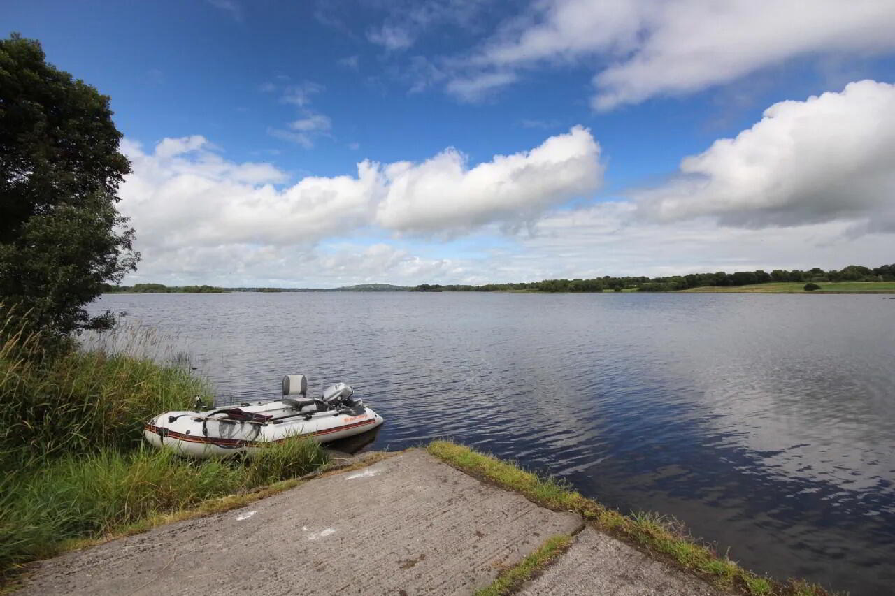 Lough Ramor Caravan And Camping Park And Lands 6 of 44